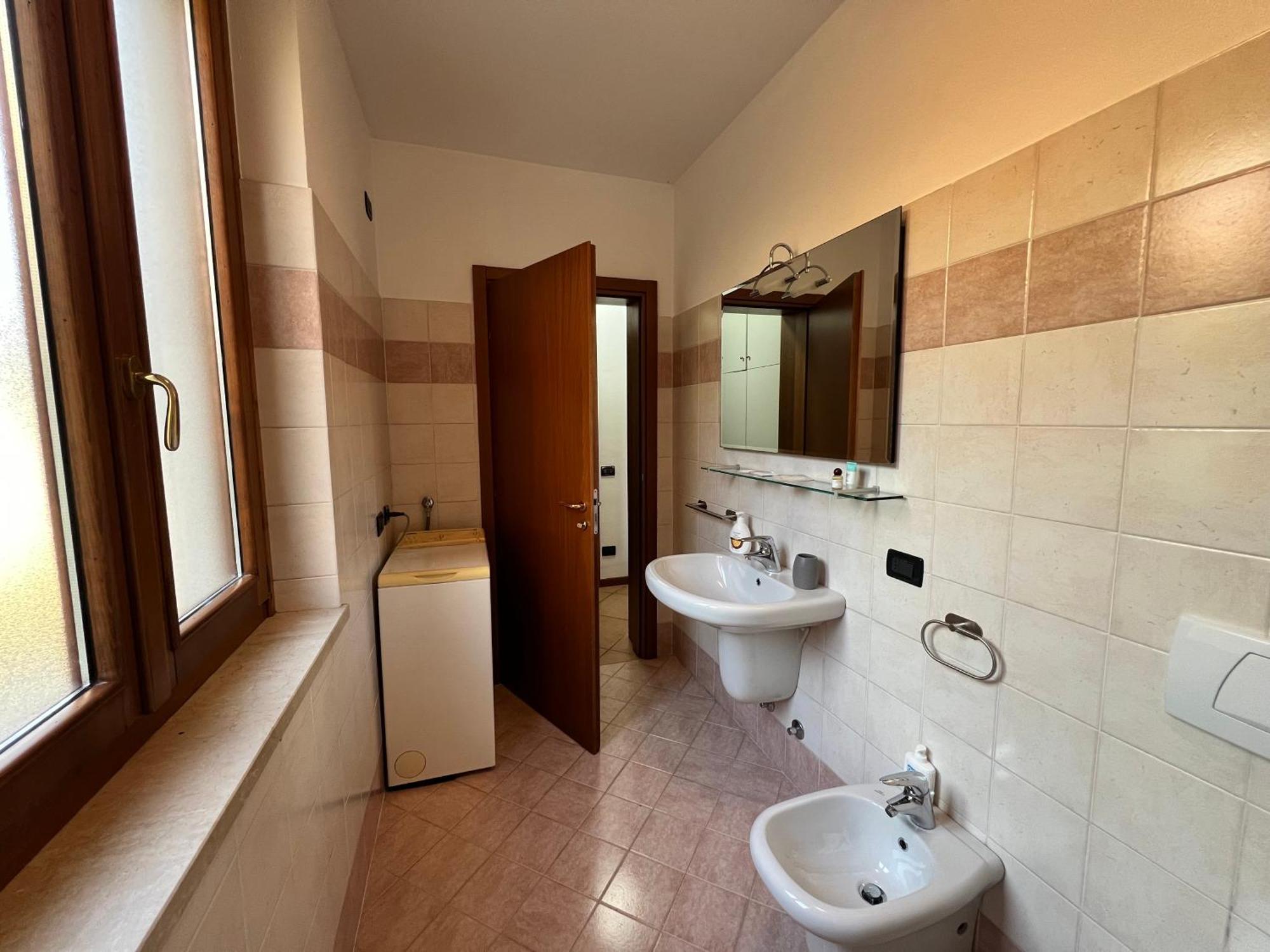 Magic Desenzano Apartment デセンツァーノ・デル・ガルダ エクステリア 写真